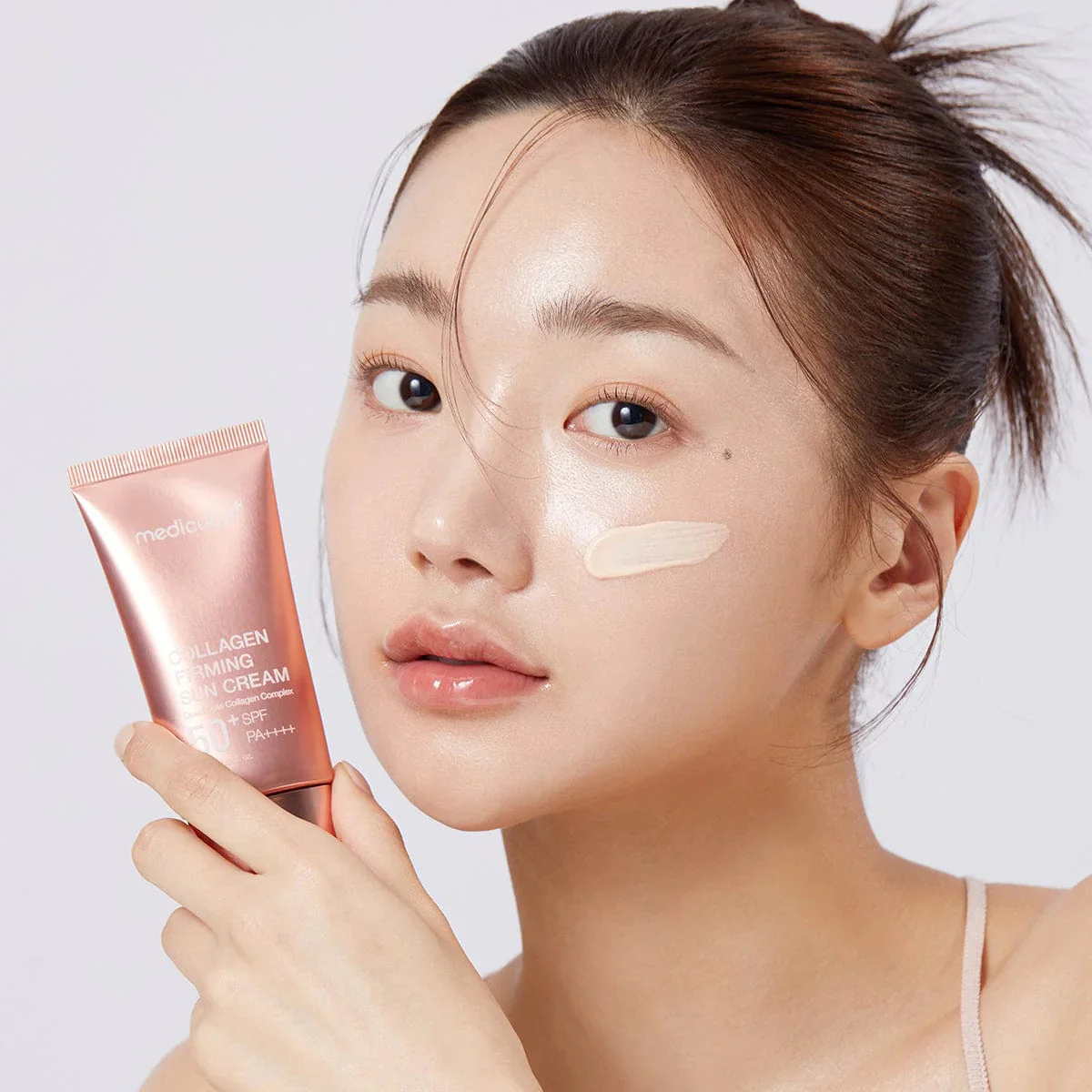 Medicube Collagen Firming Sun Cream SPF50+ 50ml - Image 2