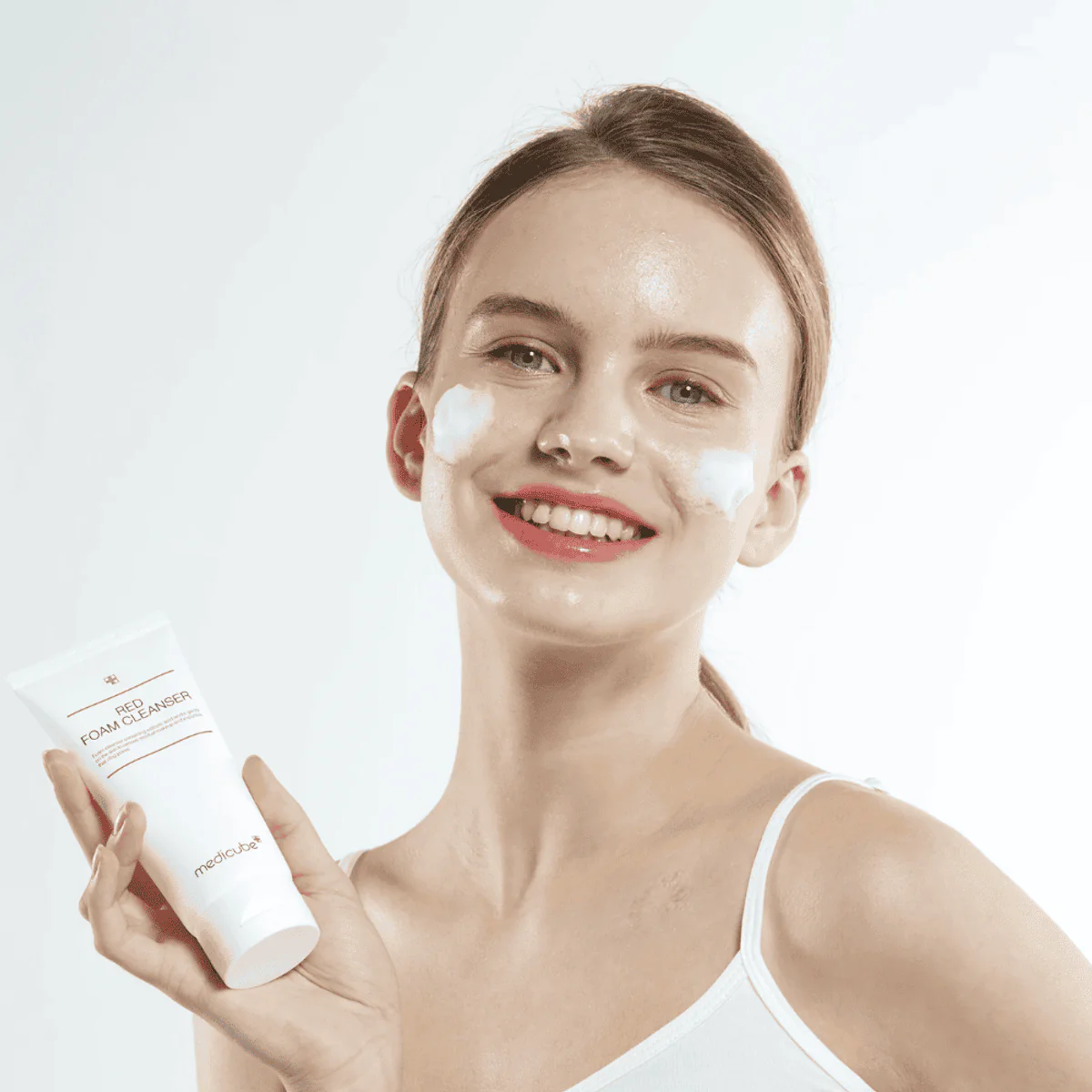Medicube Red Foam Cleanser 120ml - Image 7