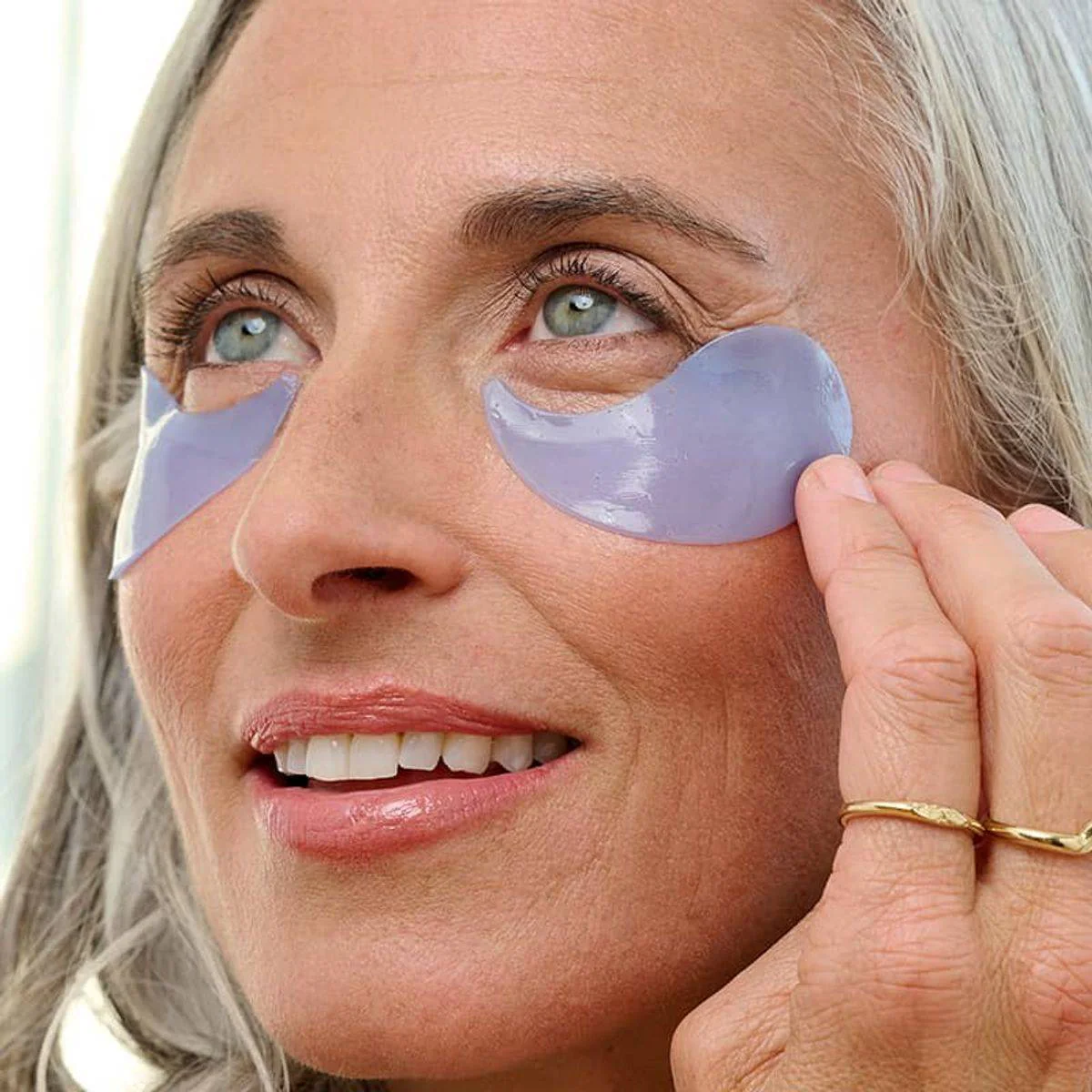 Patchology Serve Chilled Iced Eye Gels 1 Pair - Image 4