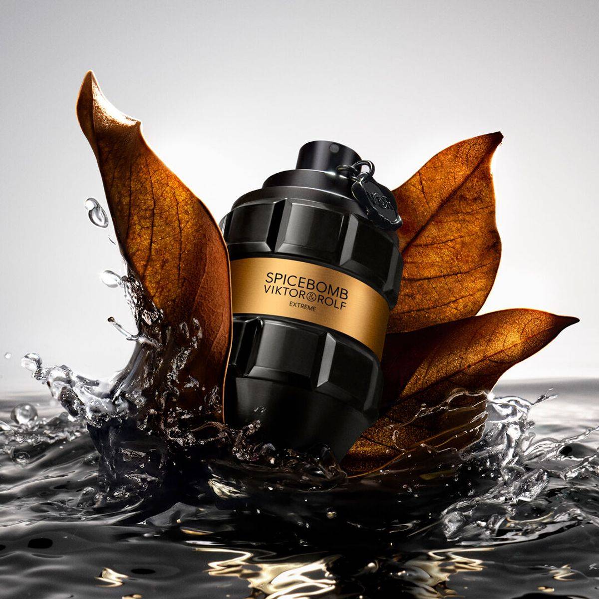 Viktor & Rolf Spicebomb Extreme Pour Homme Eau de Parfum 50ml - Image 8